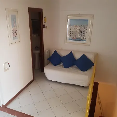 Al Centro Bed and Breakfast Γκαέτα